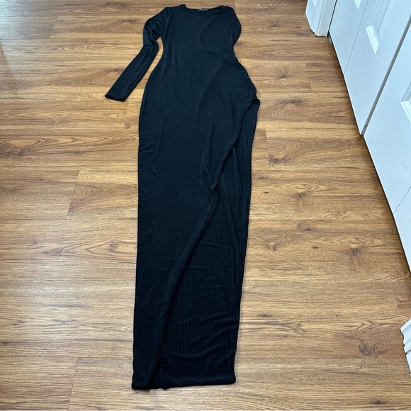 Naked Wardrobe Black Asymmetrical One Sleeve Ribbed Bodycon Maxi Dress Size 1 - Picture 2 of 10